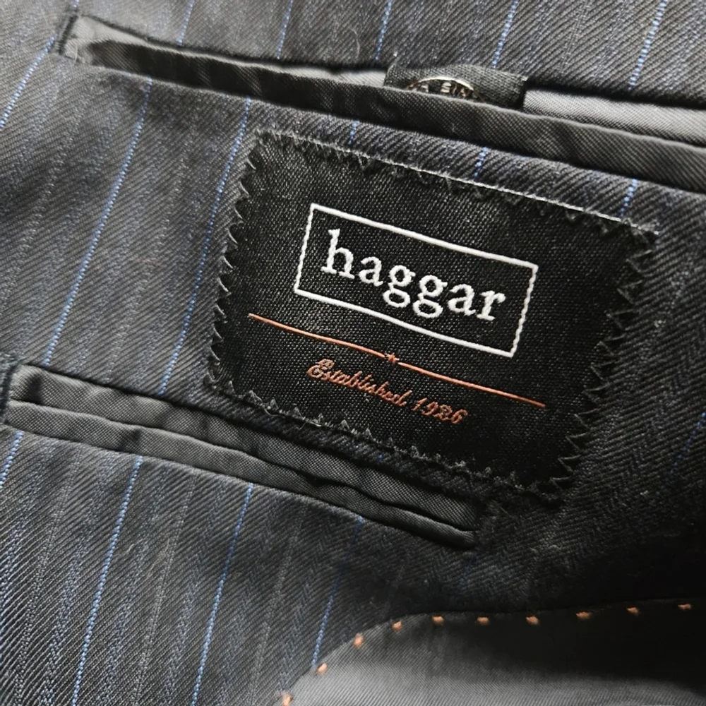Haggar 40R Black with Light Blue Pin Stripe Sport Suit Jacket